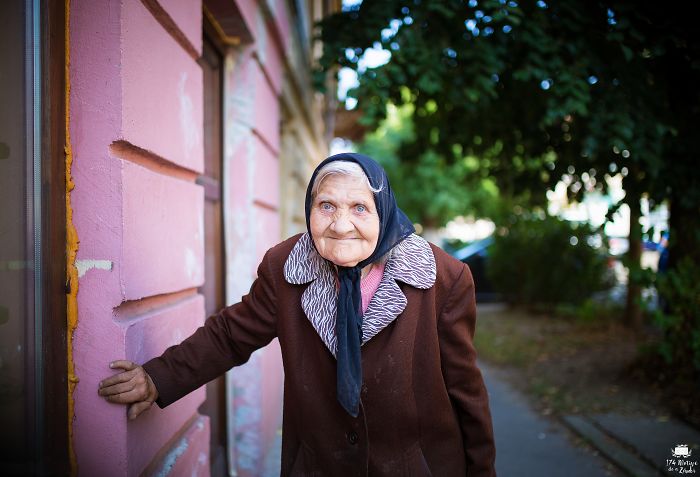 We Have 40 Reasons To Smile Every Morning!