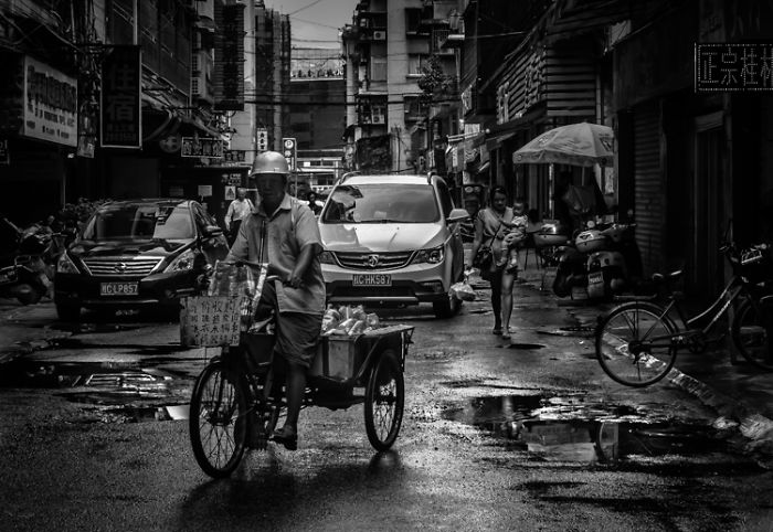 Photography With A Mirrorless Camera