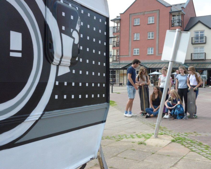 I Turned A $200 Camper Into A Giant Camera And Portable Darkroom I Turned A $200 Camper Into A Giant Camera And Portable Darkroom