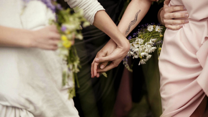 9 Women Sing An Ancient Lithuanian Song To Remind Us That Everyone Can Sing And Feel Connected 9 Women Sing An Ancient Lithuanian Song To Remind Us That Everyone Can Sing And Feel Connected