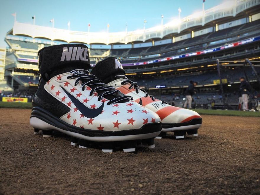 This Sneakerhead With A Masters In Fine Arts Creates Stunning Custom Kicks This Sneakerhead With A Masters In Fine Arts Creates Stunning Custom Kicks