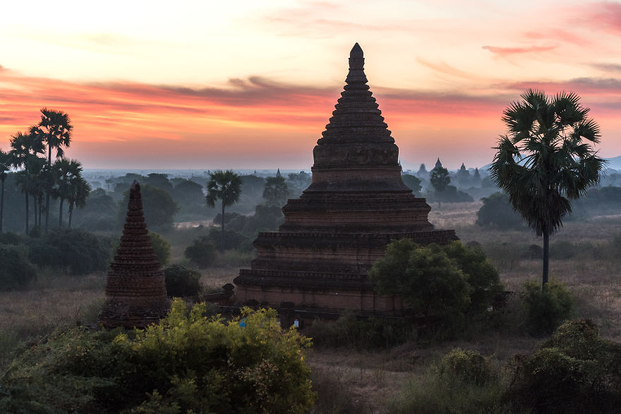 Exploring The Ancient City Of Bagan. Wonder The Mystery Of The Temples And Pagodas. Exploring The Ancient City Of Bagan. Wonder The Mystery Of The Temples And Pagodas.