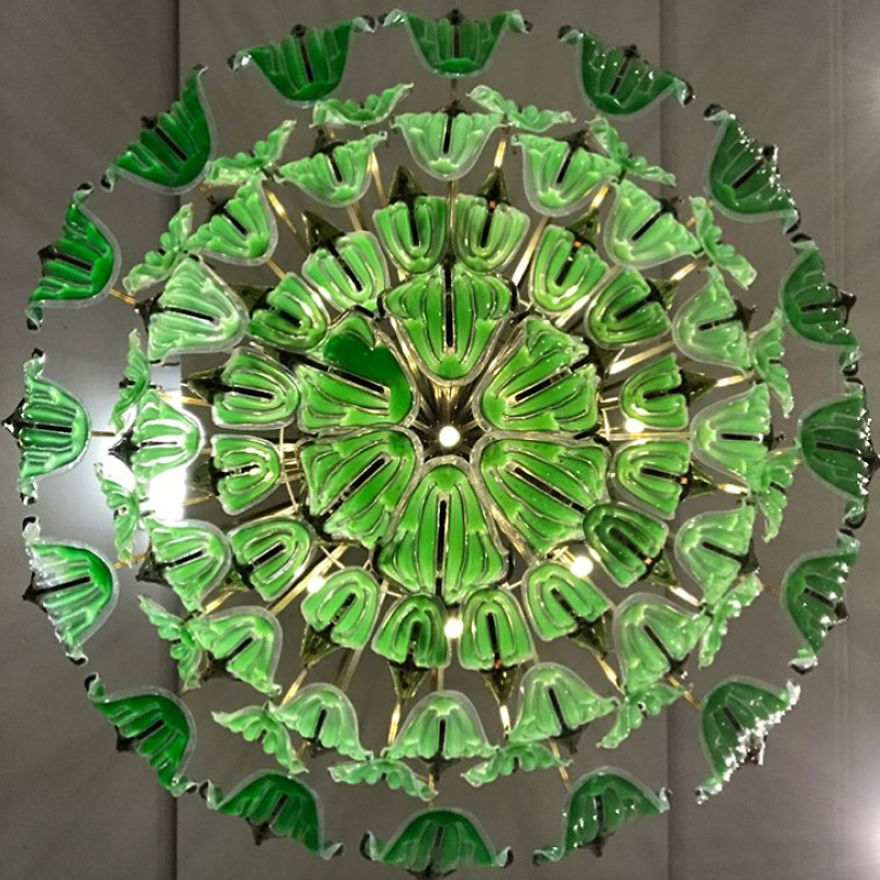 This &lsquo;Living&rsquo; Lamp Actually Breathes Air, And It&rsquo;s Straight Out Of A Sci-Fi Movie