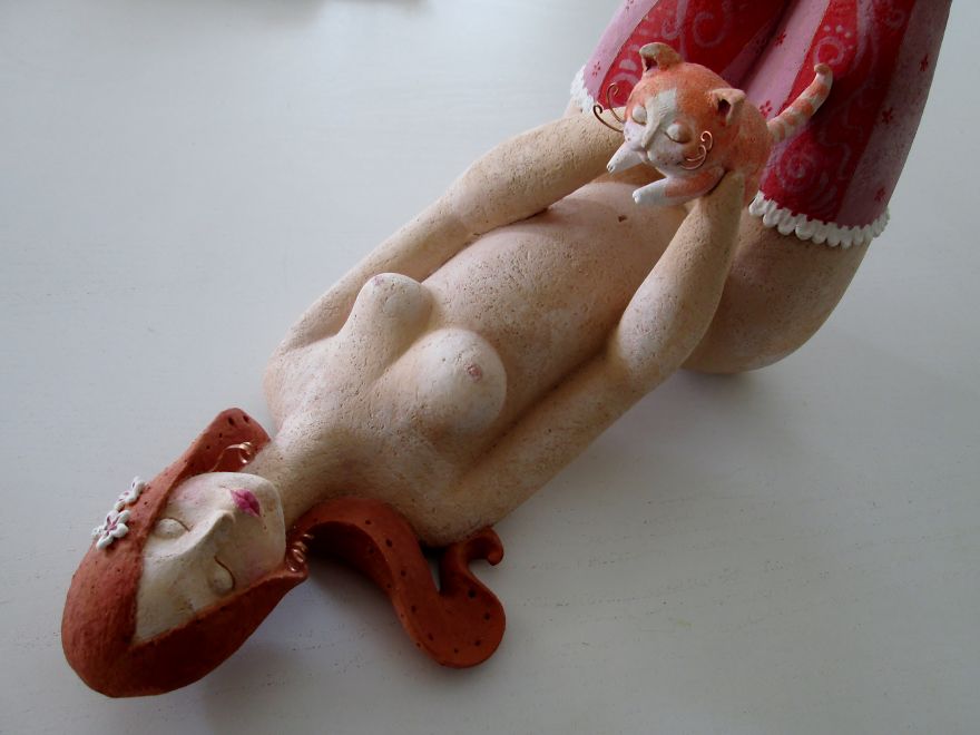 Donne E Gatti, Argilla E Rame