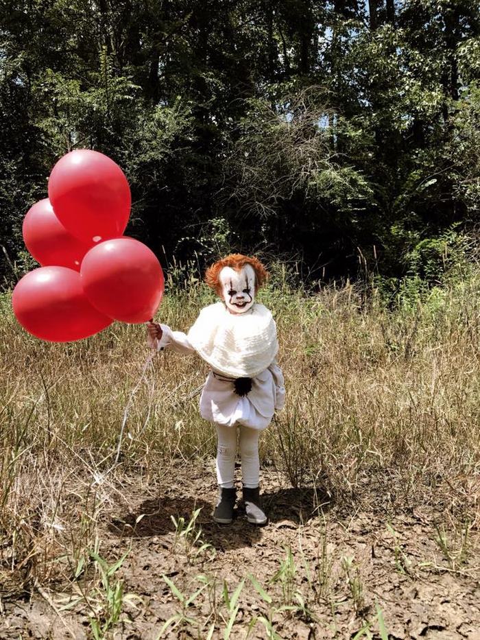 clown-child-photoshoot-movie-it-pennywise-eagan-tilghman-14 clown-child-photoshoot-movie-it-pennywise-eagan-tilghman-14