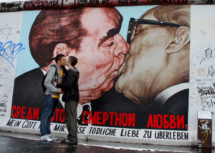 It Takes Two: I Document The Connection Of Two People During My 10 Years Of Travels