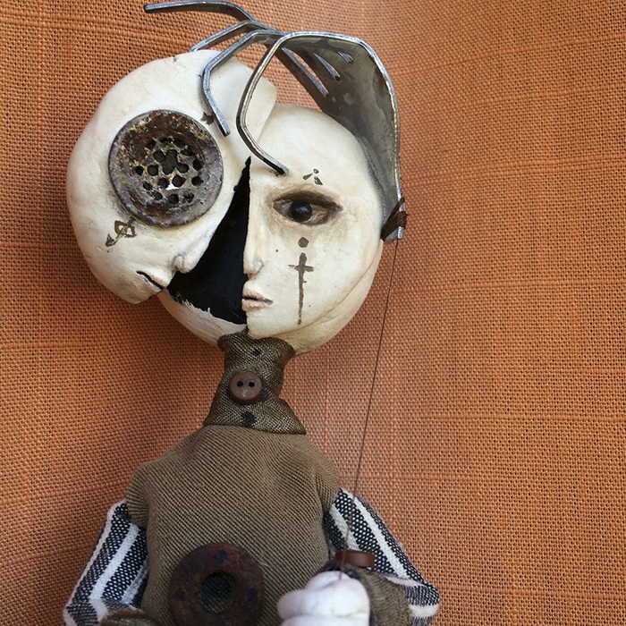 12-Year-Old Boy Creates Creepy Sculptures Using Found Materials, And They're Surprisingly Awesome 12-Year-Old Boy Creates Creepy Sculptures Using Found Materials, And They're Surprisingly Awesome