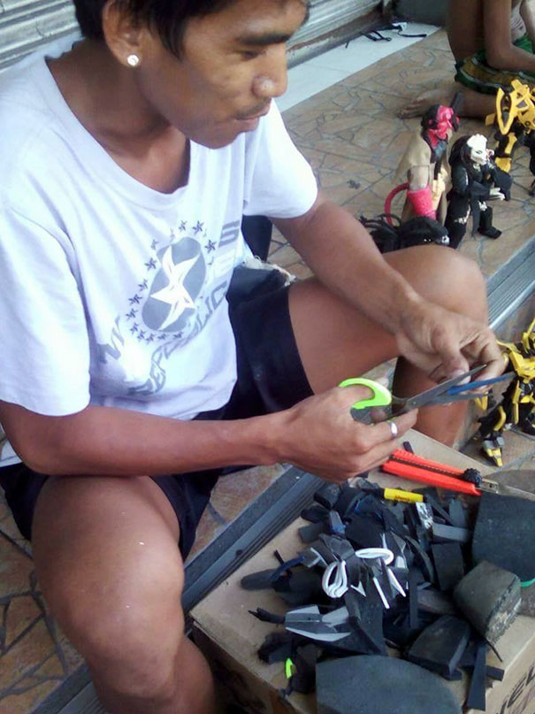 Filipino Man Turns Old Flip Flops Into Action Figures, And The Result Is Quite Impressive Filipino Man Turns Old Flip Flops Into Action Figures, And The Result Is Quite Impressive
