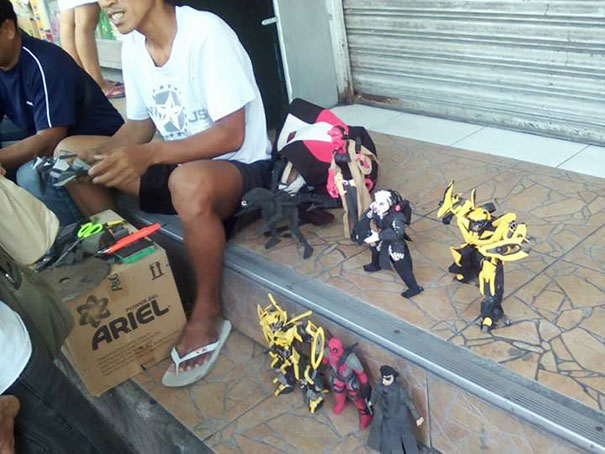 Filipino Man Turns Old Flip Flops Into Action Figures, And The Result Is Quite Impressive Filipino Man Turns Old Flip Flops Into Action Figures, And The Result Is Quite Impressive