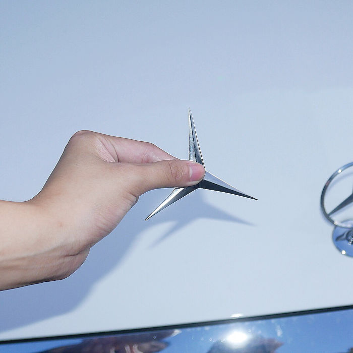 Artist Turns Logos Of Famous Brands Into Weapons, And The Result Is Dangerously Awesome Artist Turns Logos Of Famous Brands Into Weapons, And The Result Is Dangerously Awesome