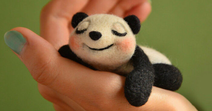 Russian Artist Makes Cute Woolen Animal Toys Completely By Hand