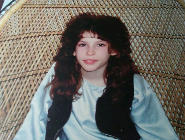 I Stumbled Upon My Wife's Old Photos. This Was 1999. Not 1989