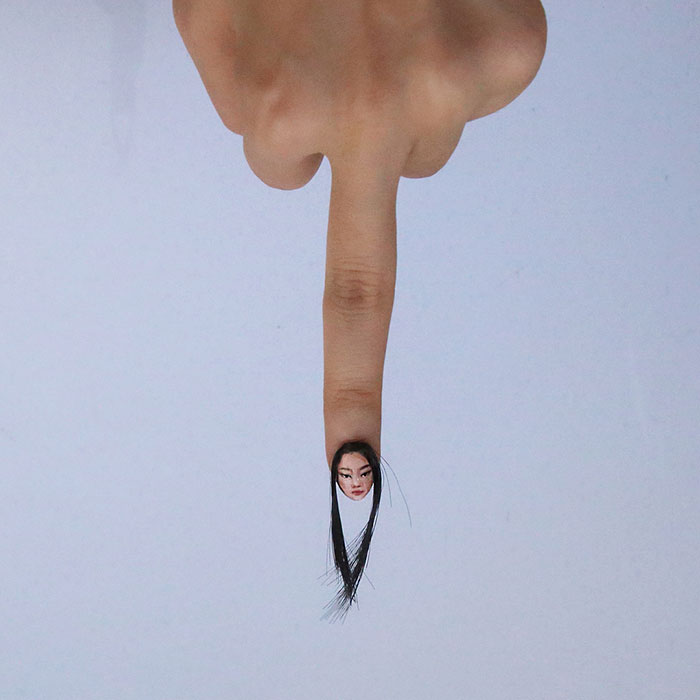 hair-selfie-nails-art-tiny-faces-designdain-5 hair-selfie-nails-art-tiny-faces-designdain-5