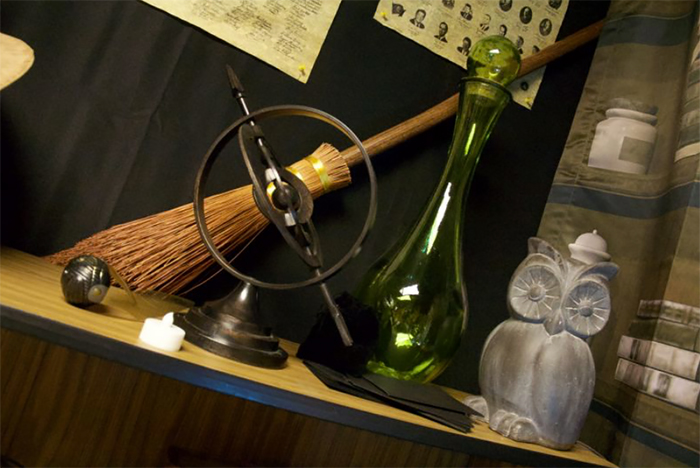 Teacher Spends 70 Hours Turning Boring Classroom Into Hogwarts, Makes Us Believe Magic Truly Exists Teacher Spends 70 Hours Turning Boring Classroom Into Hogwarts, Makes Us Believe Magic Truly Exists