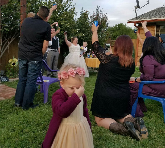 15+ Divertidas fotos de niños en bodas
