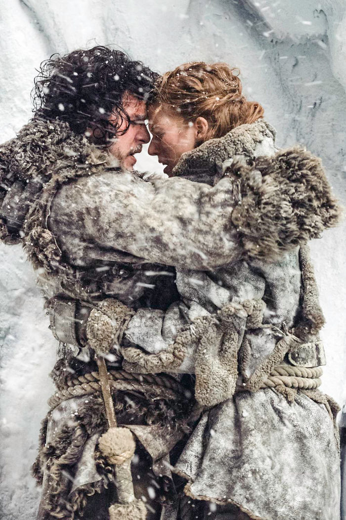 Jon Snow And Ygritte Just Made Their Engagement Official With An Advert In London Newspaper Jon Snow And Ygritte Just Made Their Engagement Official With An Advert In London Newspaper