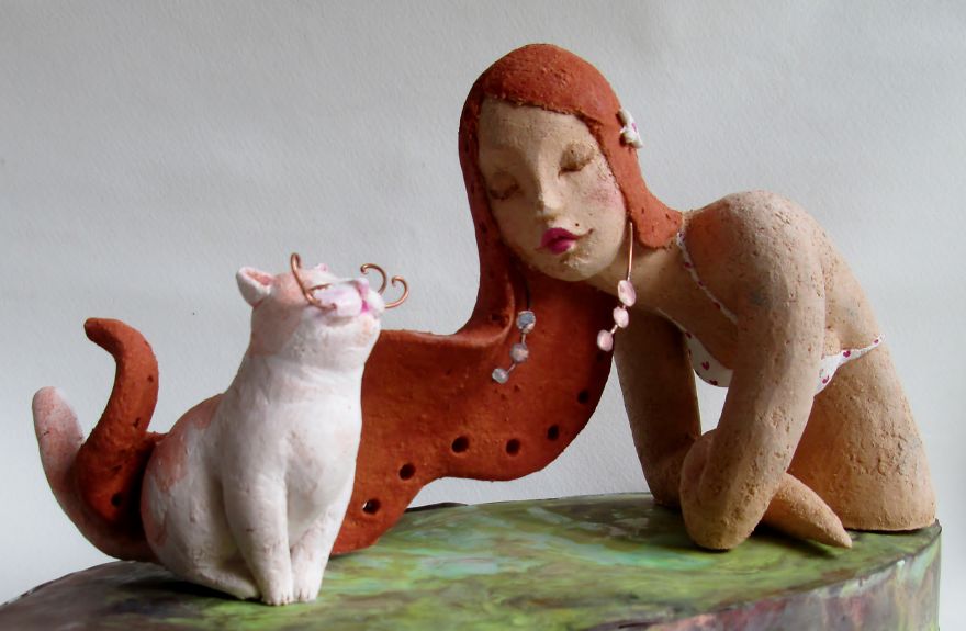 Donne E Gatti, Argilla E Rame