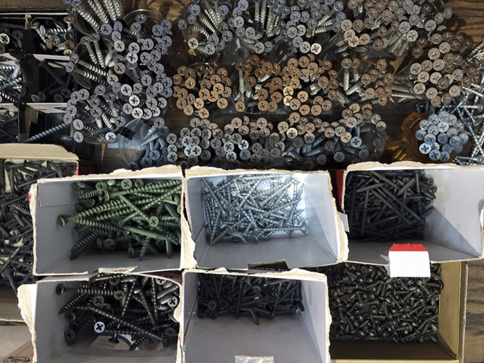 Artist Uses Up To 20,000 Screws To Create Impressive Portraits, Absolutely Nails Them