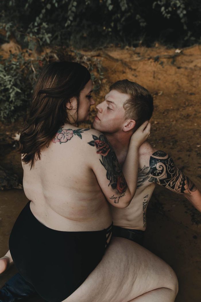 This Woman Was Nervous About Her Photoshoot With Fiancé, But The Result Won The Internet This Woman Was Nervous About Her Photoshoot With Fiancé, But The Result Won The Internet