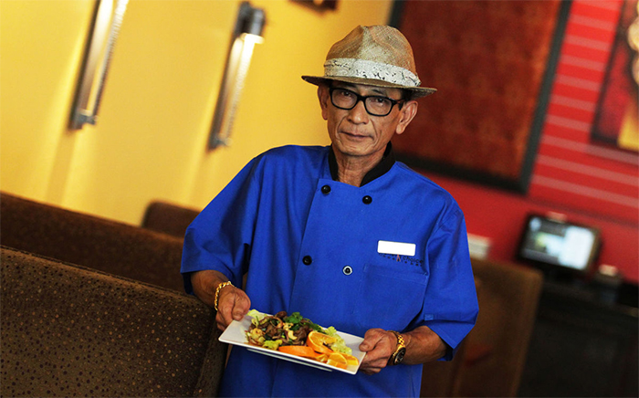 Restaurant Posts A Sign Explaining Why They Had To Close, And Now Everyone Wants To Eat There Restaurant Posts A Sign Explaining Why They Had To Close, And Now Everyone Wants To Eat There
