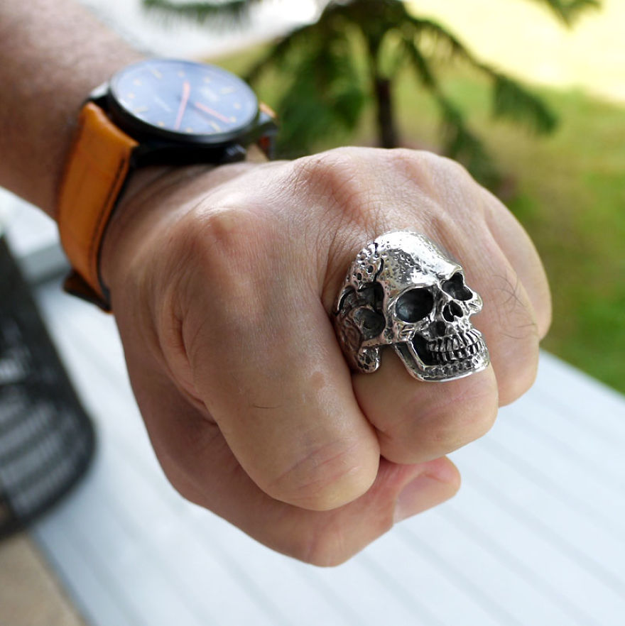 10 Thoughtful Gift Ideas For Motorcyclists