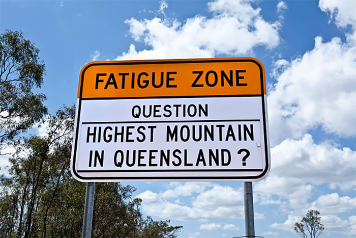 Australia Uses Trivia Signs To Keep Drivers Awake On Long And Boring Roads, And It's Genius Australia Uses Trivia Signs To Keep Drivers Awake On Long And Boring Roads, And It's Genius