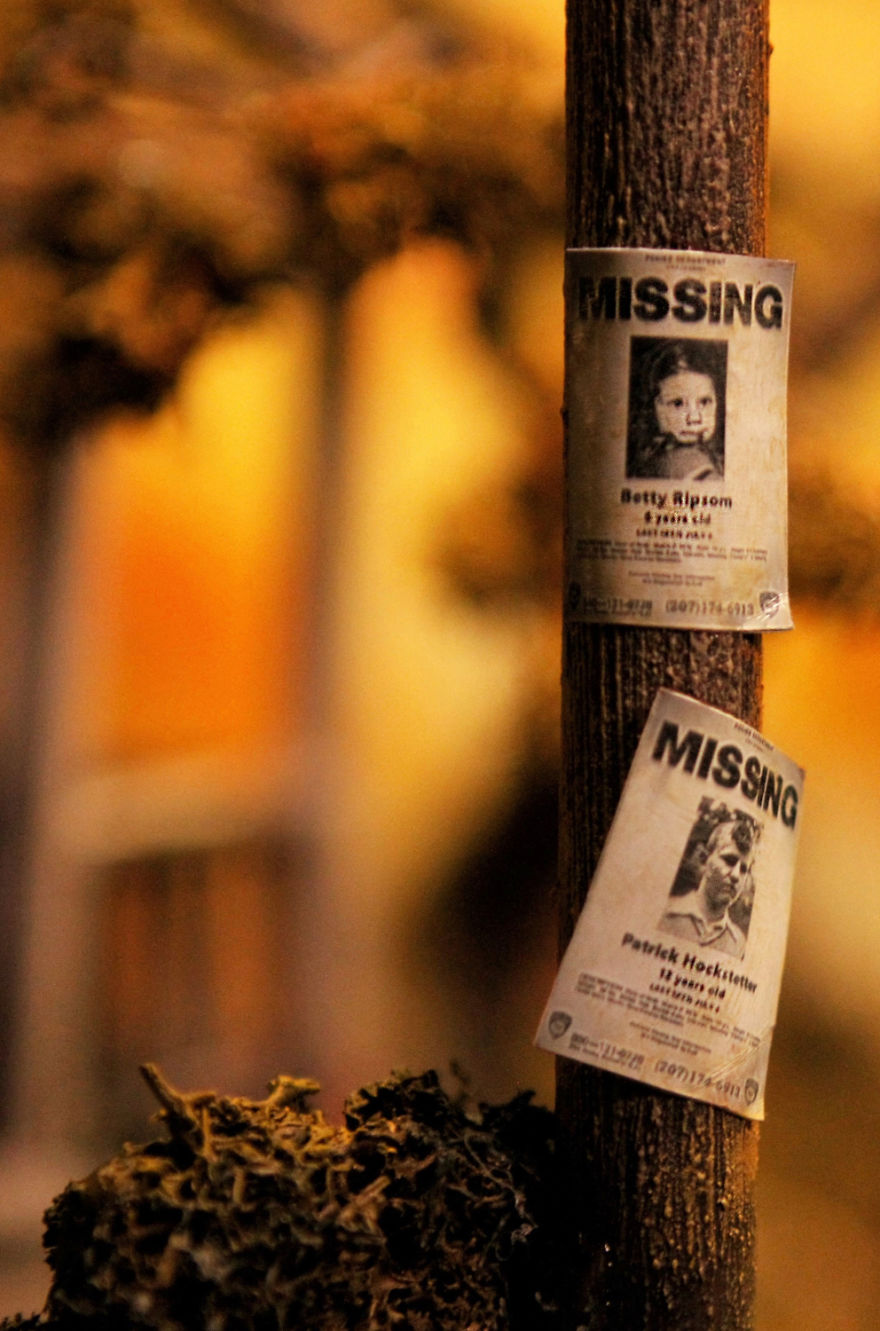 I Rebuilt An Old Stereo Unit As A Tribute To Stephen King's 'It' I Rebuilt An Old Stereo Unit As A Tribute To Stephen King's 'It'