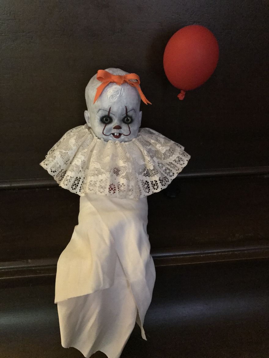 I Refurbish Old Dolls Into Creepy Halloween Decorations I Refurbish Old Dolls Into Creepy Halloween Decorations