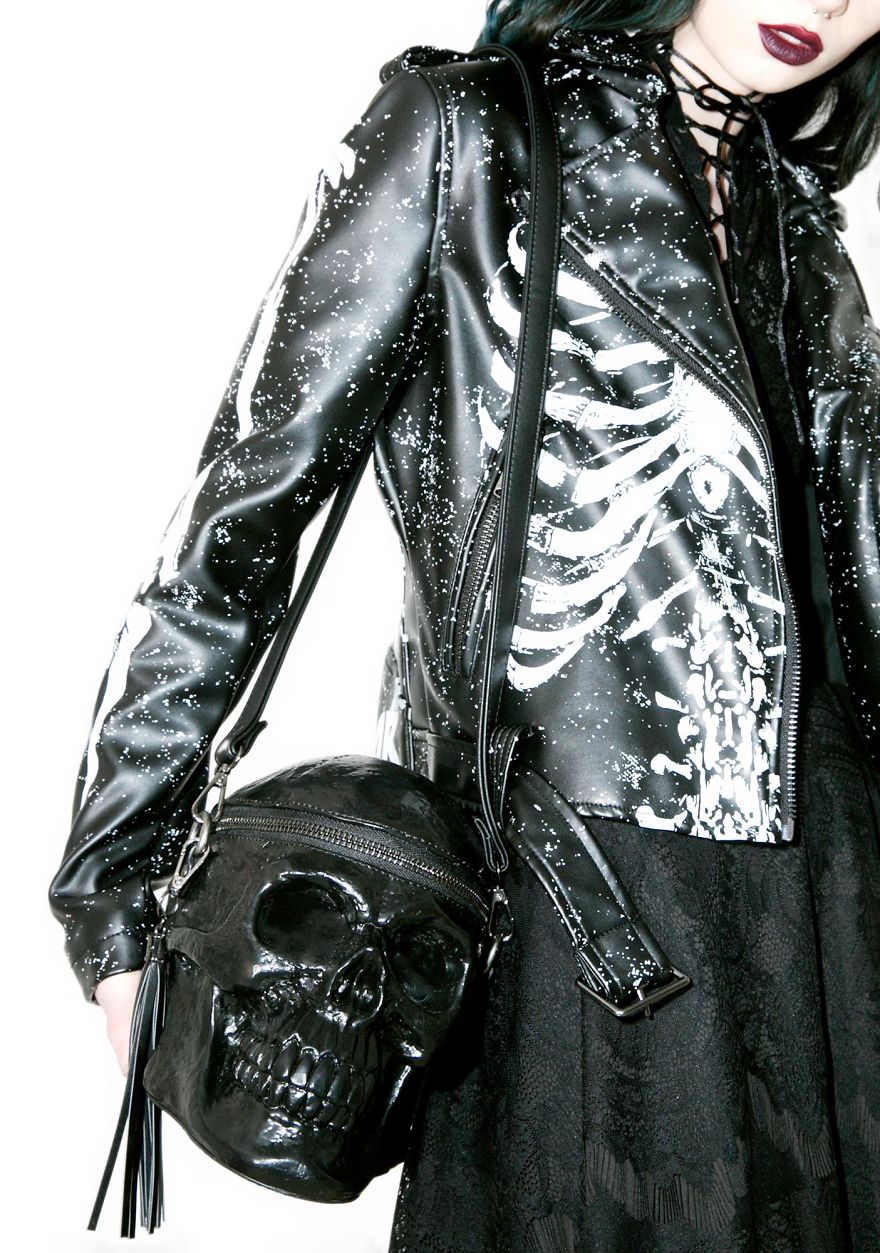 15 Purses That Won't Clash With Your Halloween Costume