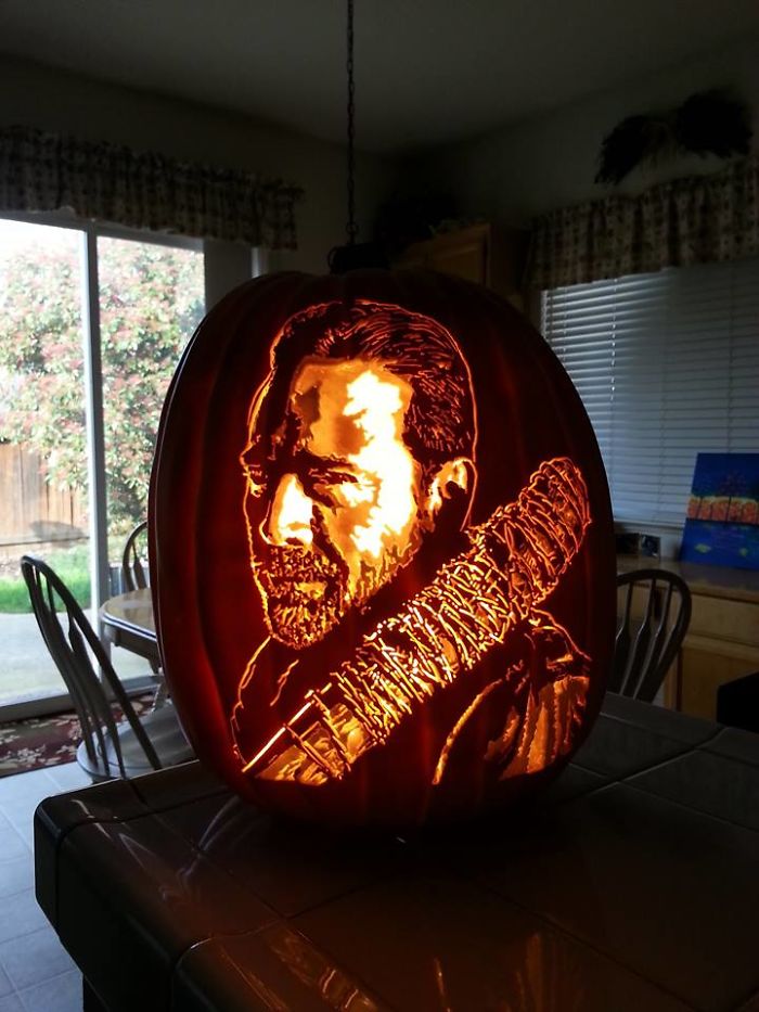 Artist Uses Pop Culture As A Theme To Sculpt His Pumpkins