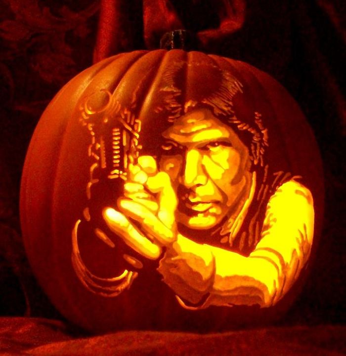 Artist Uses Pop Culture As A Theme To Sculpt His Pumpkins