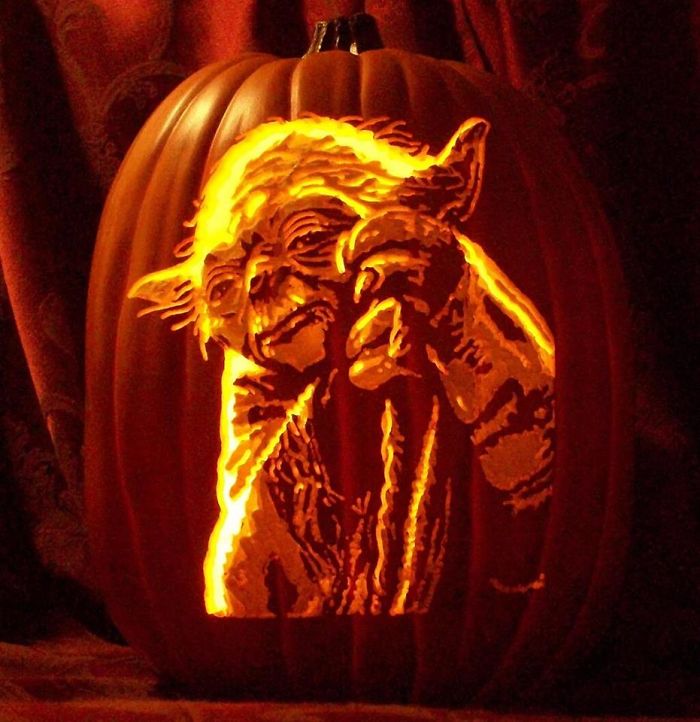 Artist Uses Pop Culture As A Theme To Sculpt His Pumpkins