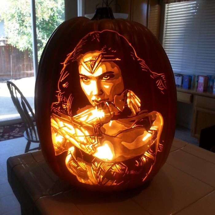 Artist Uses Pop Culture As A Theme To Sculpt His Pumpkins