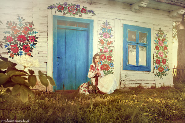 Polish Photographer Katarzyna Niwińska Creates Magical Slavic Fairytale, It Is Mesmerizing Polish Photographer Katarzyna Niwińska Creates Magical Slavic Fairytale, It Is Mesmerizing