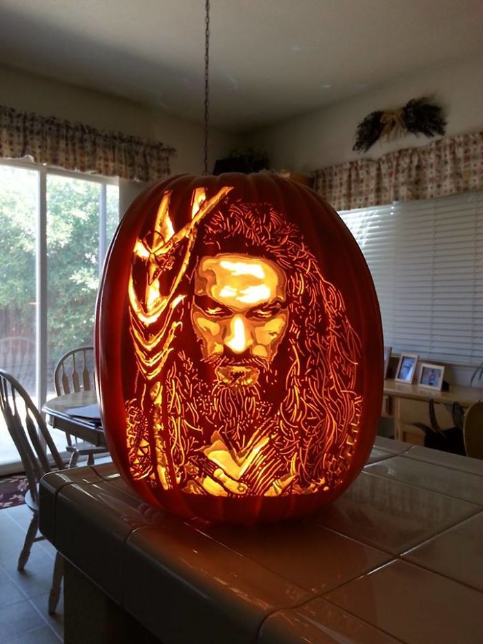 Artist Uses Pop Culture As A Theme To Sculpt His Pumpkins