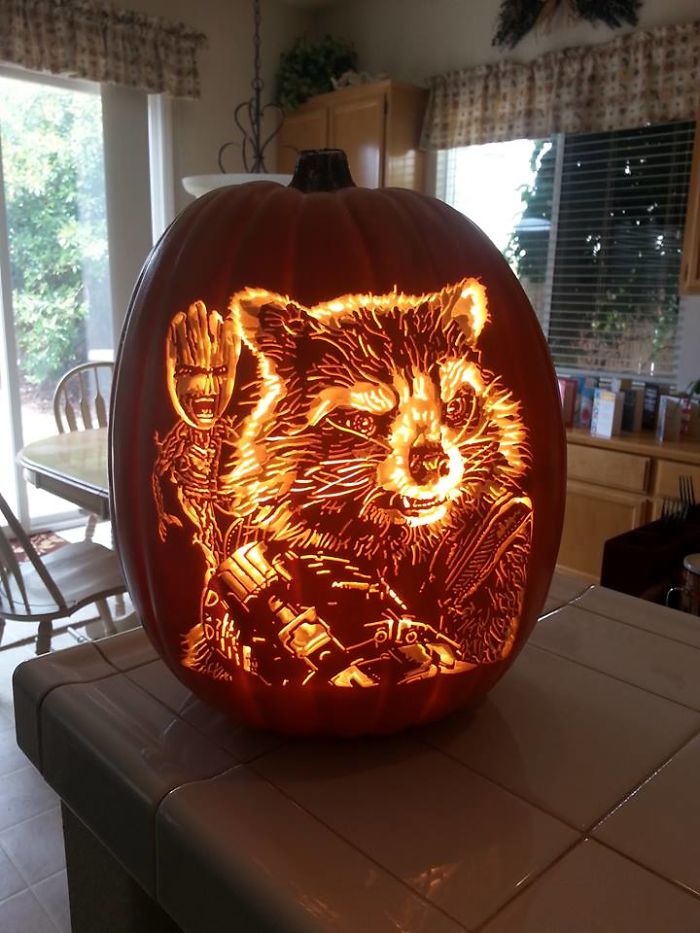 Artist Uses Pop Culture As A Theme To Sculpt His Pumpkins
