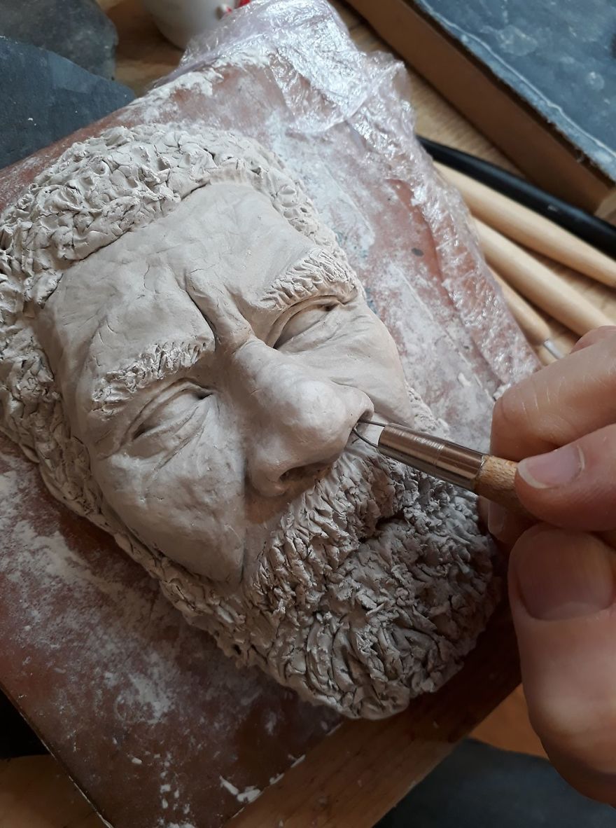 "Forgotten Faces - Kinsale" Captures Irish Fishermen & Characters In Clay "Forgotten Faces - Kinsale" Captures Irish Fishermen & Characters In Clay