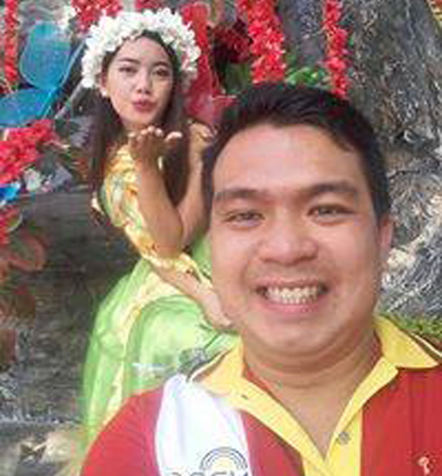 I Turned My Friend's Pictures In A Cute Illustrations