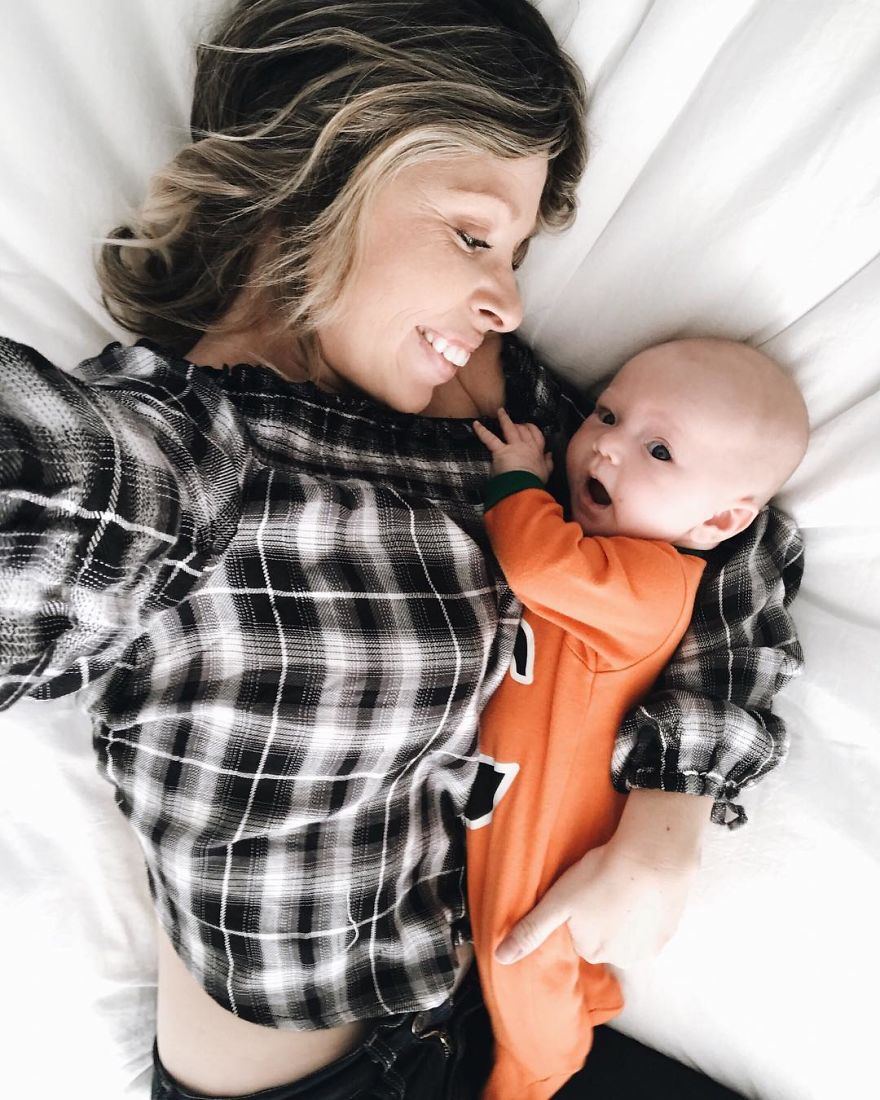 Baby Hears Mom For The First Time After Receiving Hearing Aids, And Her Reaction Will Melt Your Heart Baby Hears Mom For The First Time After Receiving Hearing Aids, And Her Reaction Will Melt Your Heart