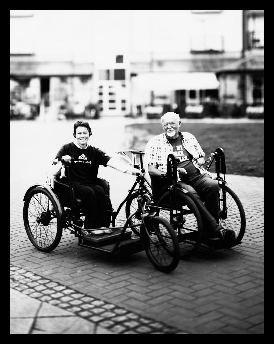 I Turned A $200 Camper Into A Giant Camera And Portable Darkroom I Turned A $200 Camper Into A Giant Camera And Portable Darkroom