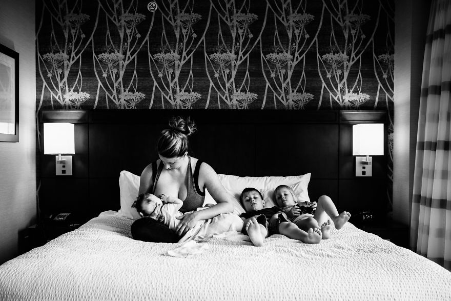 I Spent The First 6 Months Of My Daughters Life Documenting The Inseparable Bond Between Mother And Child