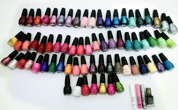 My Girlfriend, Who Hasn't Seen These Yet, Has Been Working Her Ass Off Everyday At Her (Often Thankless) Job. Her Time Relaxing Is Spent Painting Her Nails And Browsing "Laqueristas". This Is A Little Treat I Picked Up On The Way Home From Work, Hopefully It Is A Good Reward For Her After Yet Another Long Day In The Office