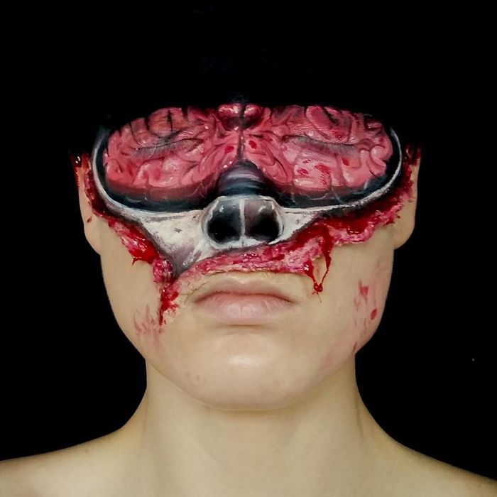 Creepy-Makeup-Samantha-Staines