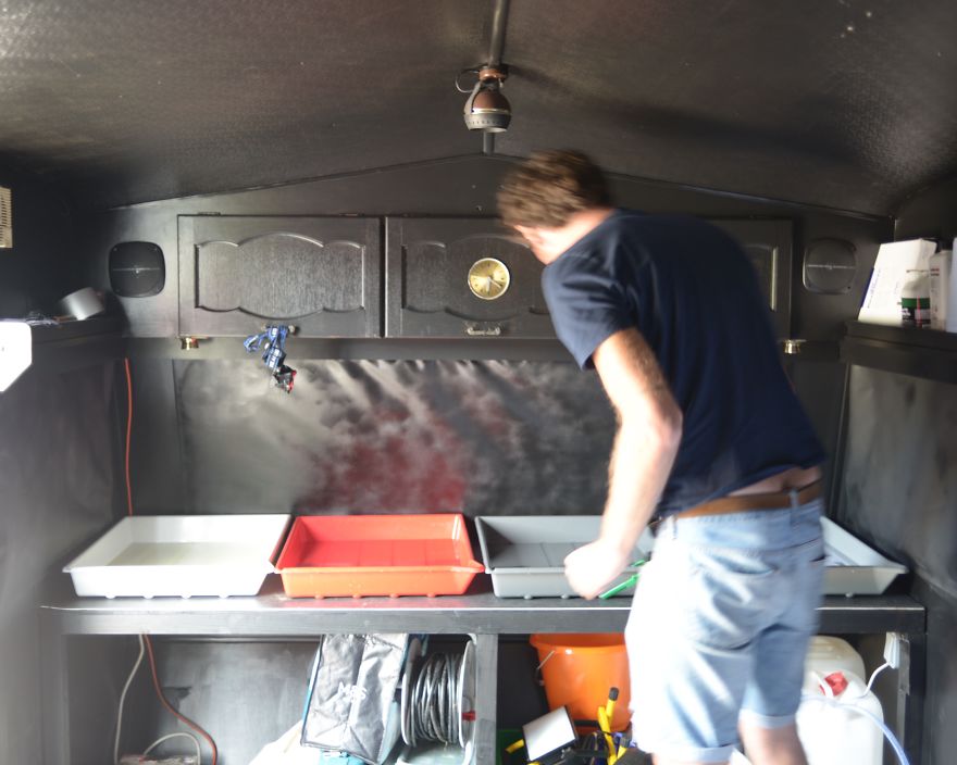 I Turned A $200 Camper Into A Giant Camera And Portable Darkroom I Turned A $200 Camper Into A Giant Camera And Portable Darkroom