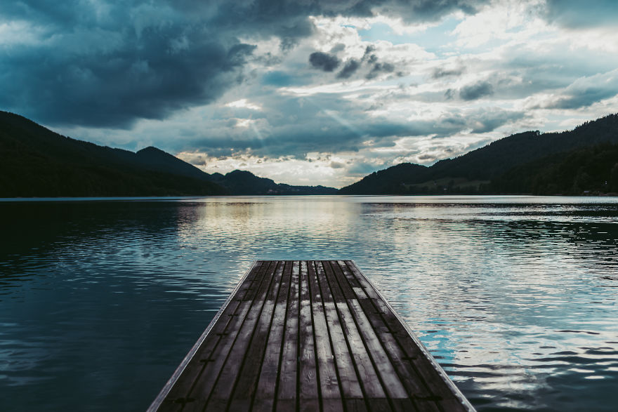 I Keep Returning To The Same Lake To Capture Different Atmospheres