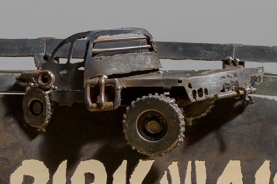 I Love Making These 3d Objects Stand Out From The Saw With Some (Tricky) Perspective