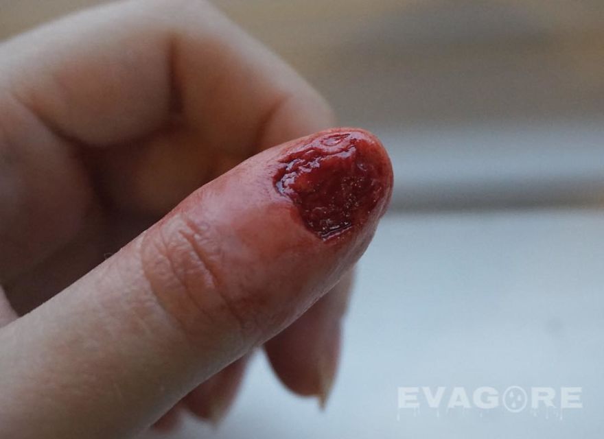 Artist Creates Hyper-Realistic Makeup That Will Leave You With Chills