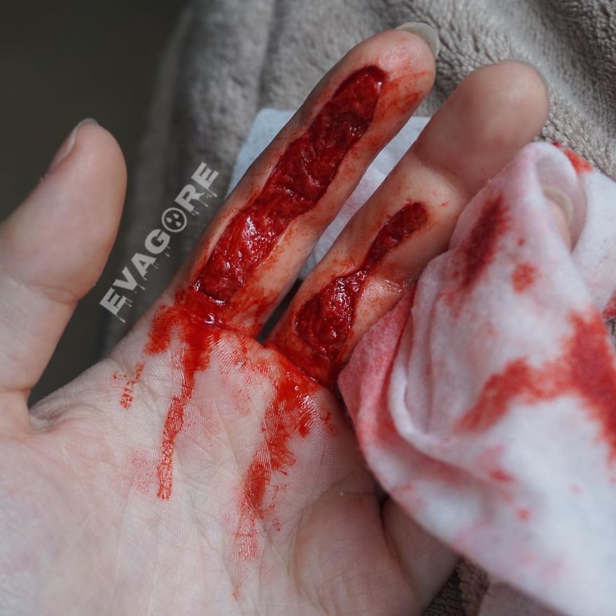 Artist Creates Hyper-Realistic Makeup That Will Leave You With Chills