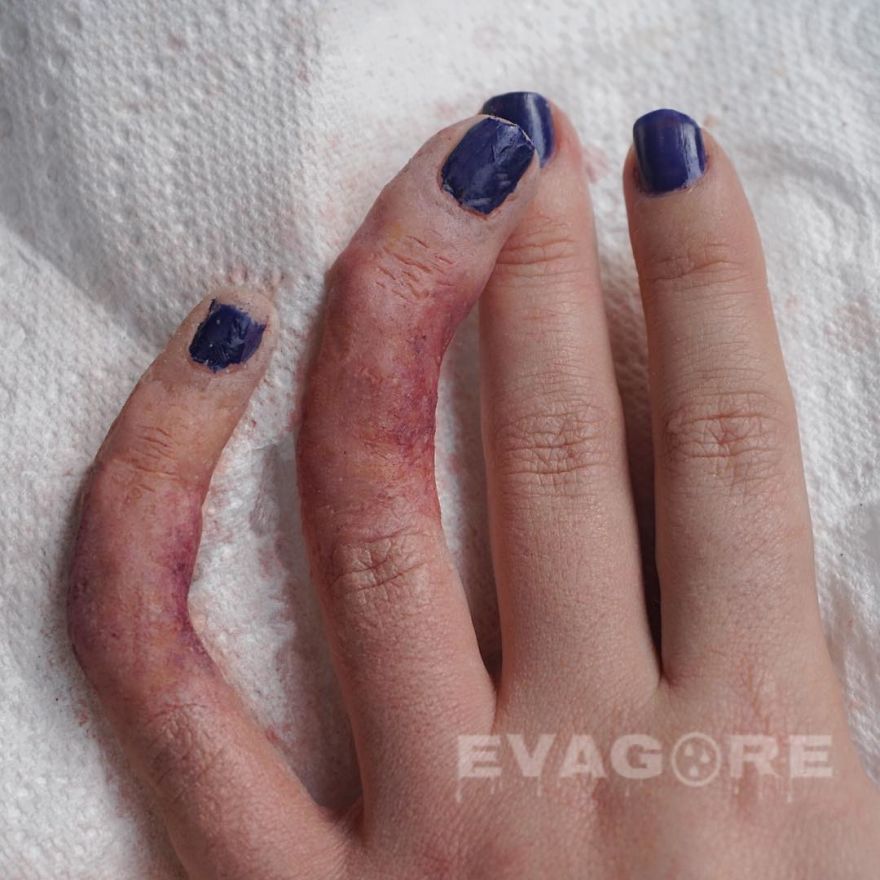 Artist Creates Hyper-Realistic Makeup That Will Leave You With Chills