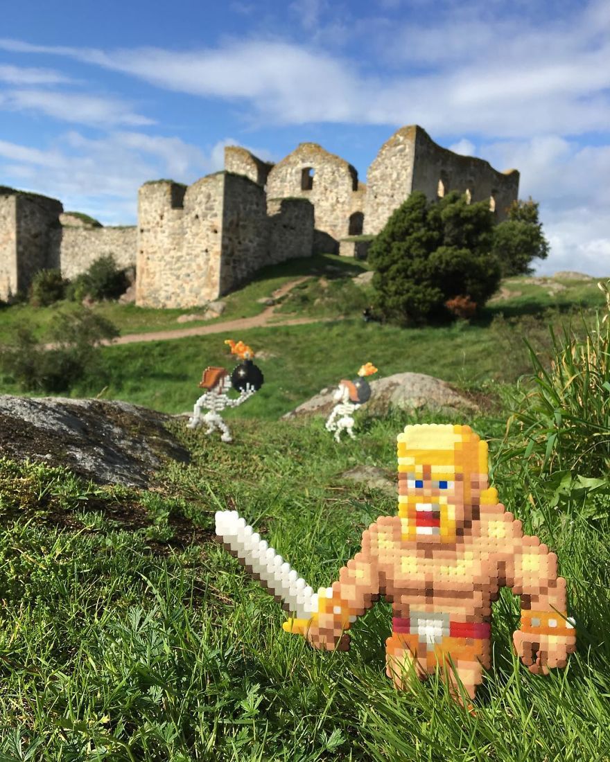 Artist Mixes Pixel Art With Reality And The Result Was Really Fun